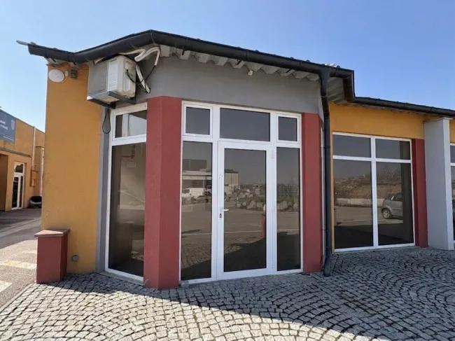PROVISIONSFREI!!! Sehr schöne, sonnige Halle, Lager, Werkstatt mitten in Areal200 in Sollenau SR3 - Titelbild