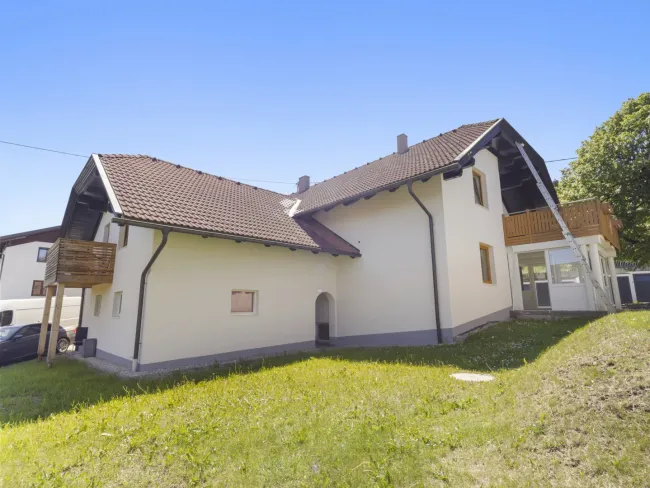 Faaker See-Pogöriach: 3-Zimmer-Wohnung in sonniger Lage - Top 4 - Bild