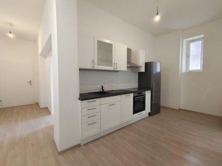 Moderne Wohnung in erstklassiger Lage am Hauptplatz mit Parkplatz
