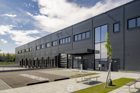 Neubau-Logistikhalle im Norden Wiens an der A22