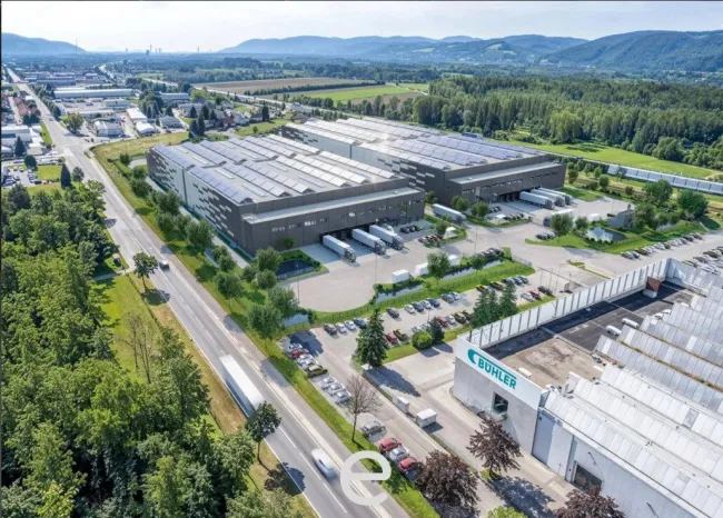 Neubau-Logistikhalle im Norden Wiens an der A22 - Titelbild