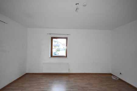 Wohn- Schlafzimmer - Kleine gemütliche Garconniere mit Terrasse und Garten Miete Grödig Salzburg