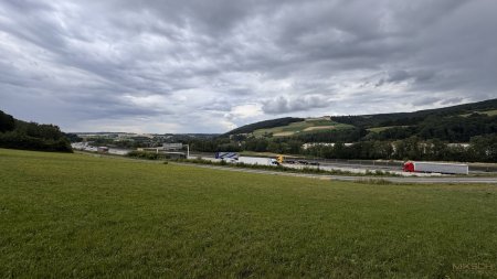 Top-Betriebsgrundstück mit ca. 10.500 m² direkt an der A1 Autobahnabfahrt Altlengbach