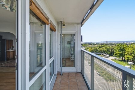 Am Donaupark: Helle 3-/4-Zimmer-Wohnung mit Fernblick, alles fußläufig erreichbar