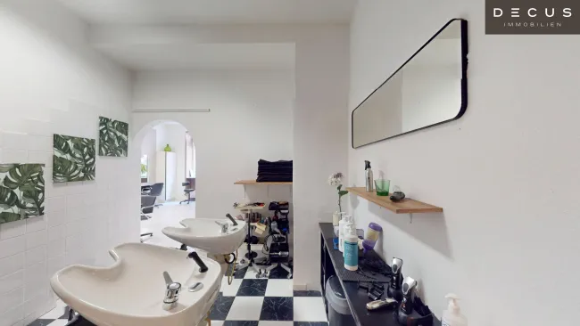 | VERMIETETER FRISEURSALON | TOP LAGE | BESTANDSFREI MÖGLICH | - Bild