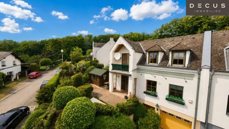 DOPPELHAUS I GRÜNRUHELAGE MIT IDYLLISCHEN GARTEN I GARAGE I WALLBOX I KELLER