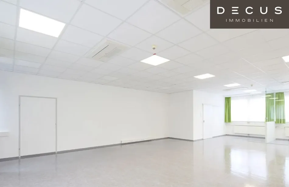 | BIZ St. Pölten - Kleinbüros | BUSINESS und INNOVATIONSZENTRUM | E-Ladestationen vor Ort - Bild