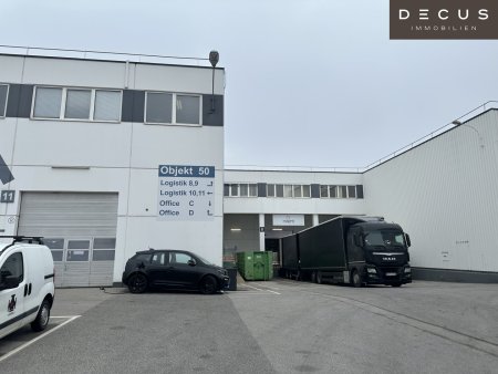 + + + BÜROFLÄCHE + + + INDUSTRIEZENTRUM NÖ SÜD + + +