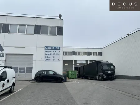 + + + BÜROFLÄCHE + + + INDUSTRIEZENTRUM NÖ SÜD + + +
