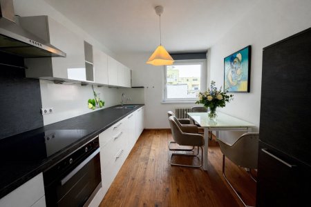 Neuwertige 3-Zi-Wohnung in Graz mit Loggia, Stellplatz & Südbalkon