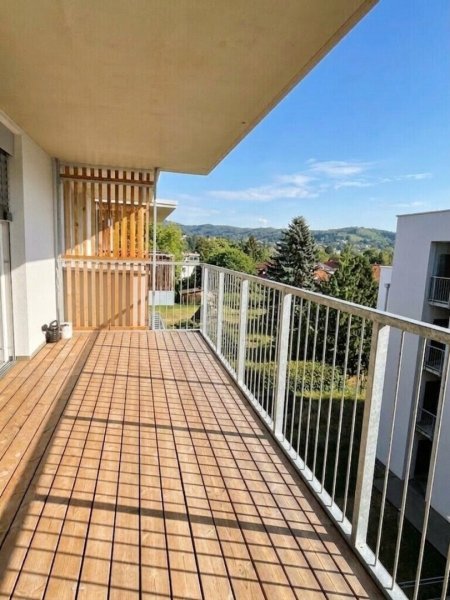 Moderne 3-Zimmer-Wohnung mit großzügigem Balkon und nachhaltigem Energiekonzept