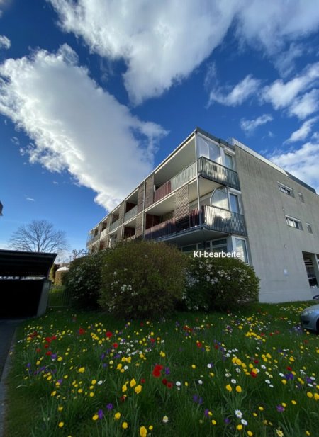 MIETE! geräumige 3 Zimmerwohnung mit großem Balkon und Tiefgarage