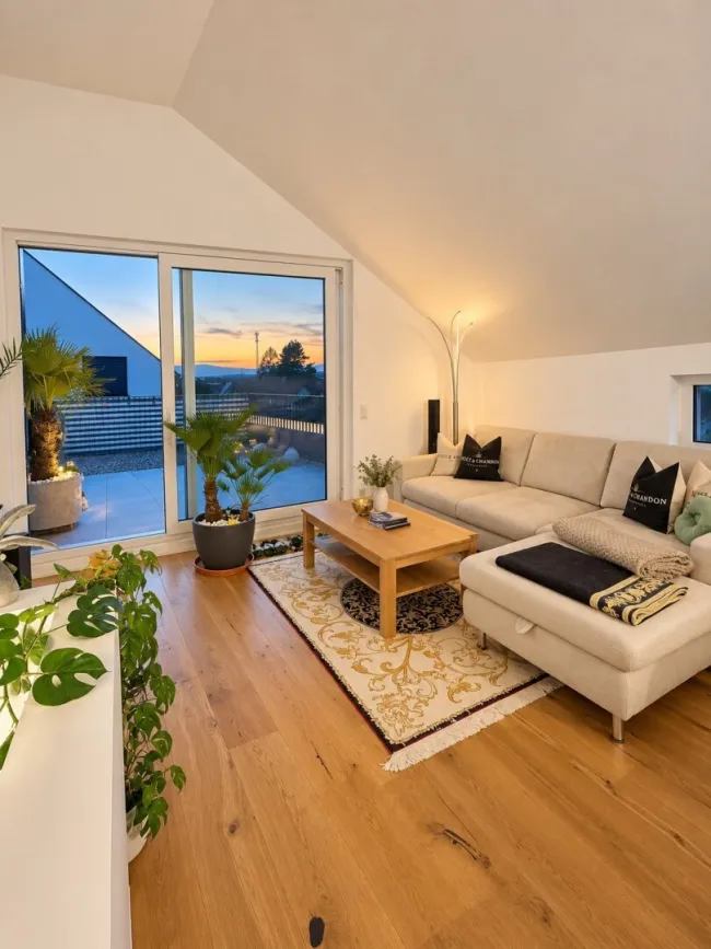 Exklusive 91 m² Maisonette mit Penthouse-Charakter - Bild