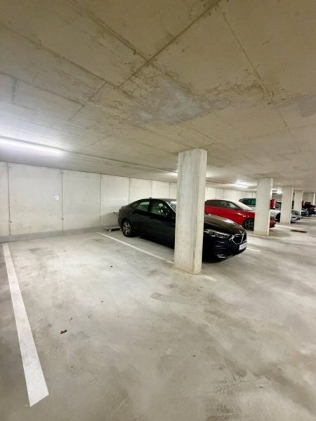 Tiefgaragenstellplatz in 8042 Graz – ab sofort verfügbar