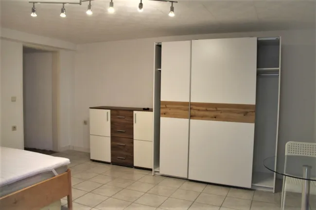 +++ optimale Kleinwohnung ++ eigener Zugang ++ Parkplatz ++ Freibereich vor der Wohnung ++ Gratkorn - Bild