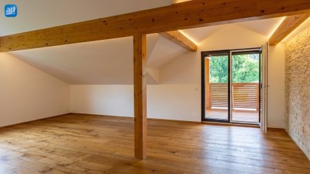 Neuwertiges Traumhaus in St. Wolfgang: 5 Zimmer, Garten, Garage, top Ausstattung zum Kauf!