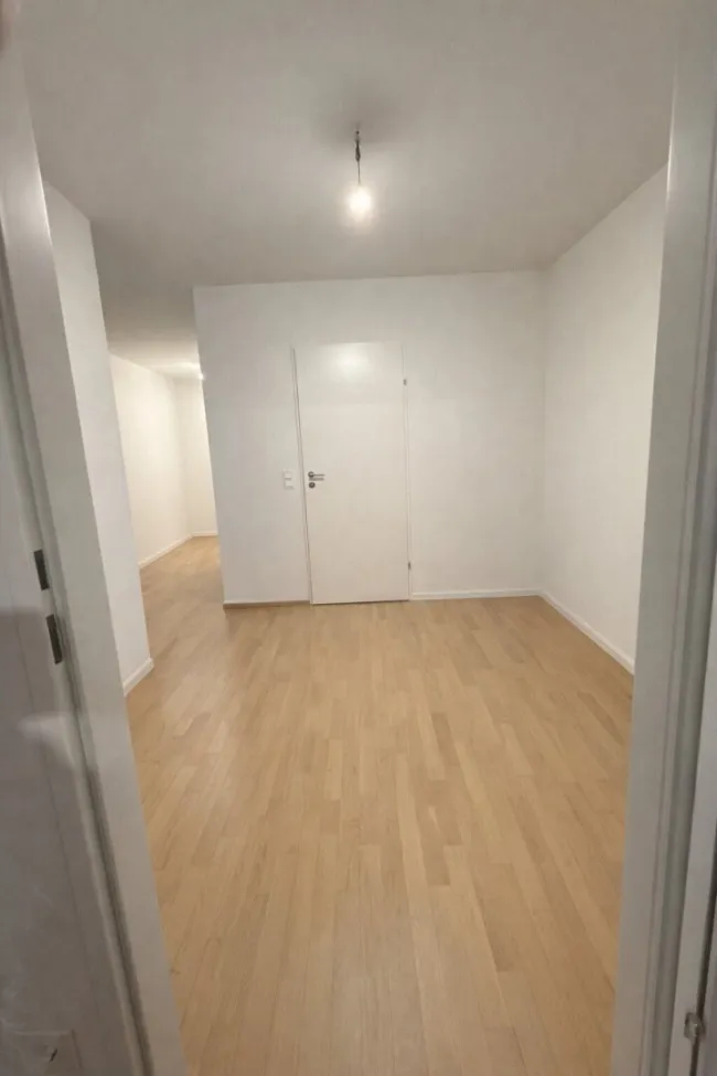 Traumhafte 2,5 Zimmer Wohnung mit Blick in den Innenhof - Bild