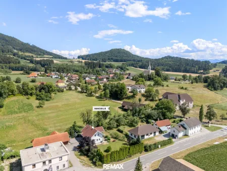 Geräumiges Einfamilienhaus mit großem Garten in sonniger Lage in der Gemeinde Maria Saal