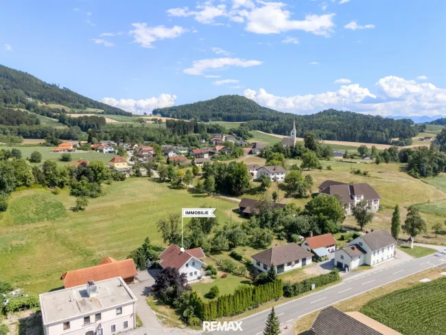 Geräumiges Einfamilienhaus mit großem Garten in sonniger Lage in der Gemeinde Maria Saal - Bild