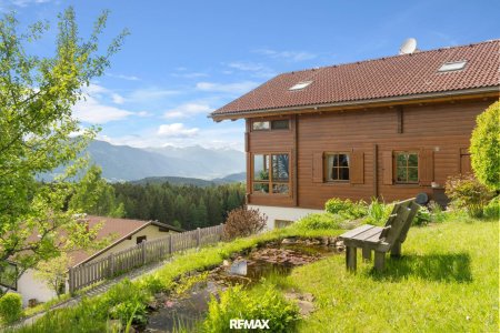 Holzhaus in Naturidylle