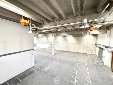 Lagerhalle mit Büro in Vösendorf zu mieten