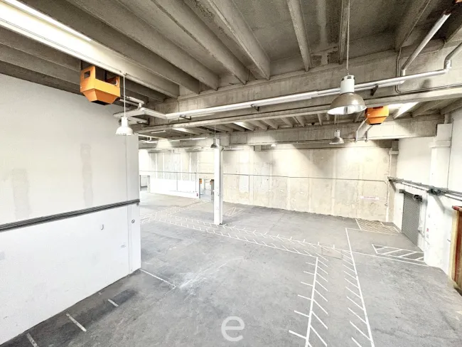 Lagerhalle mit Büro in Vösendorf zu mieten - Bild