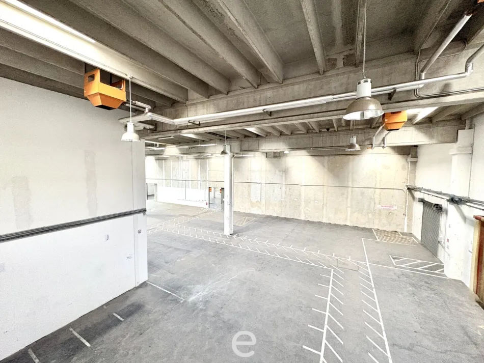 Lagerhalle mit Büro in Vösendorf zu mieten - Bild