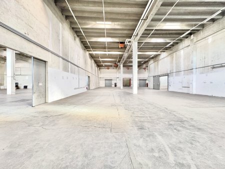 Lagerhalle mit Büro in Vösendorf zu mieten