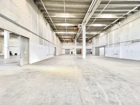 Lagerhalle mit Büro in Vösendorf zu mieten