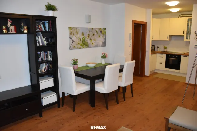 Einzigartige 3-Zimmerwohnung mit Garten und Balkon - Bild