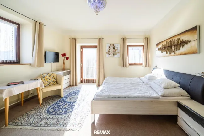 Apartment mit Balkon