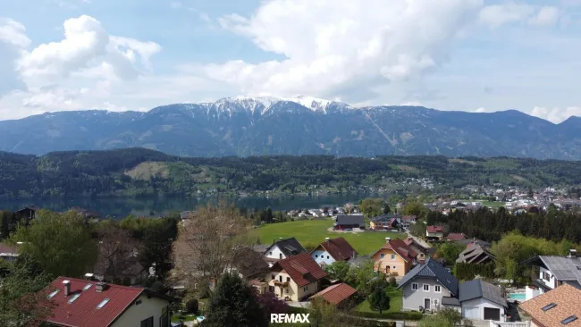 Panoramablick über Seeboden