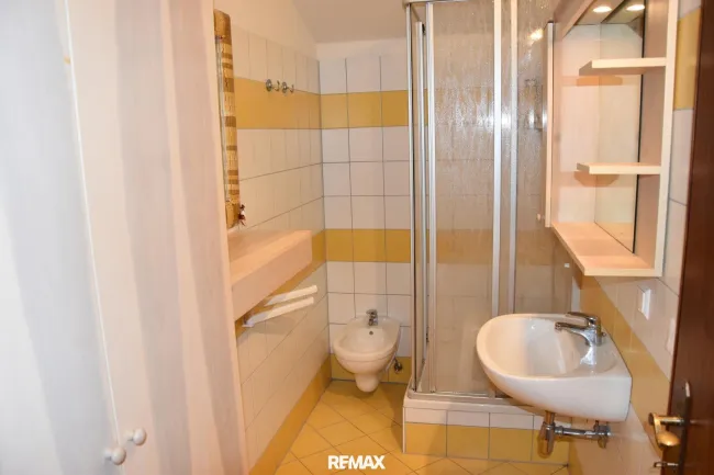 Bad-Dusche