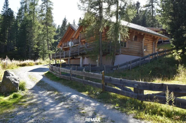 Chalet Sleepy Bear