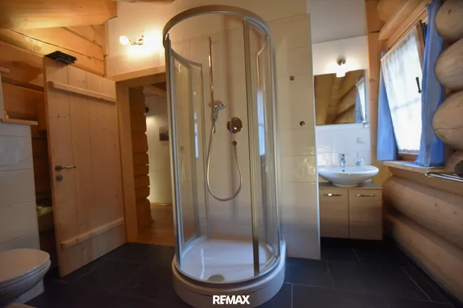 OG Badezimmer II