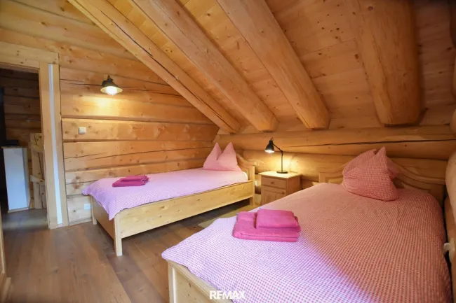 OG Schlafzimmer I Blick Tür