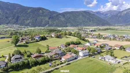 ruhige, sonnige Lage mitten im Lurnfeld
