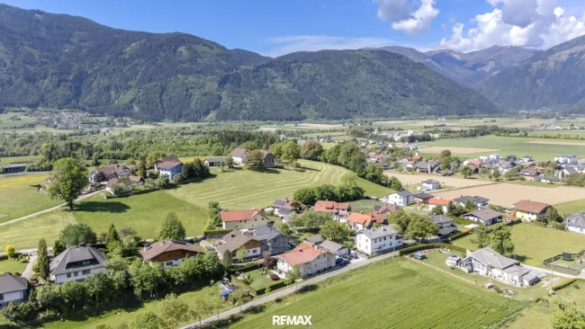 ruhige, sonnige Lage mitten im Lurnfeld