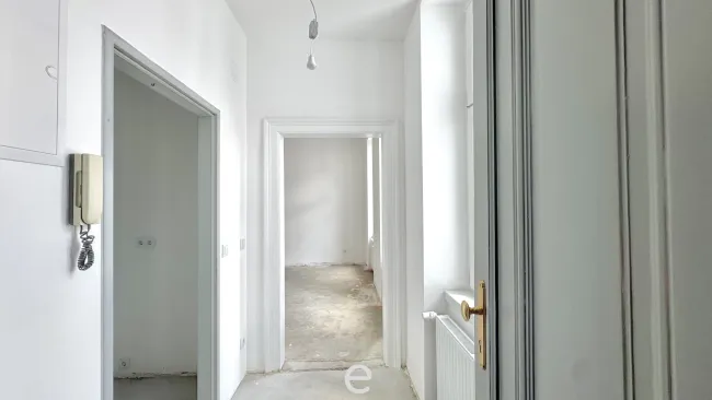 Ruhige Hoflage im Gründerzeithaus – 1-Zimmer-Wohnung belagsfertig I 2. OG, TOP 15 - Bild