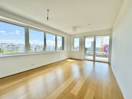 HOCHWERTIGE 3 ZIMMER + GROSSER TERRASSE BEI U2 STADION