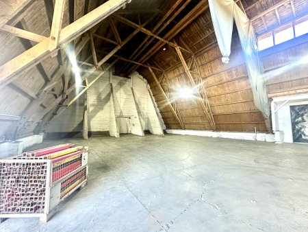 Kleinteilige Lagerhalle in Enns zu vermieten!