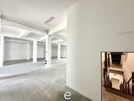 1.000,00m² Lagerhalle flexibel in Enns zu vermieten!