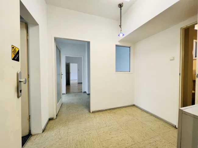 Büro - Gewerbeobjekt - direkt am Pius Parsch Platz - beim Bahnhof Floridsdorf - Bild