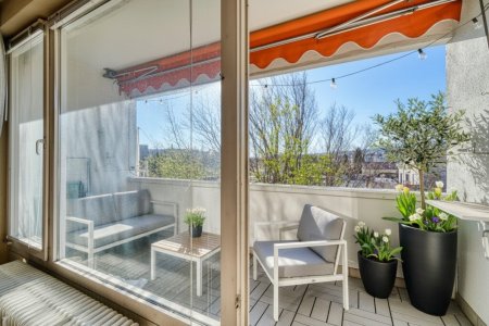 Loggia 1 mit KI Möblierungsvorschlag