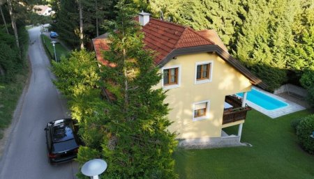Familienhaus in absoluter Ruhelage, möbliert, Pool und Gartenhaus