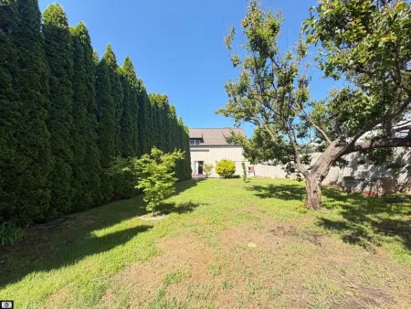 Sanierungsobjekt auf 775 m² Eckgrundstück | viel Fläche, Nebengebäude & Prüfbedarf