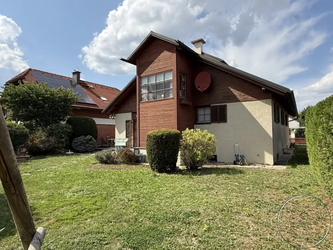 Einfamilienhaus mit Charakter: Viel Platz für Familie, Hobbys und eigene Gestaltungsideen in ruhiger Bestlage - Titelbild
