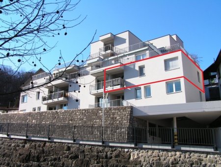 Effiziente Büro-/Praxisfläche mit Loggia in zentraler Lage in Feldkirch zu vermieten!
