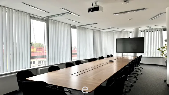 Arbeiten mit Aussicht: Büro im Skyline Office - Bild