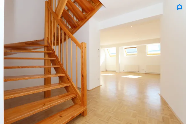 Charmante DG-Wohnung 89m², 3 Zimmer, teilsaniert, Aufzug, Bad mit Fenster, 1200 Wien - Bild